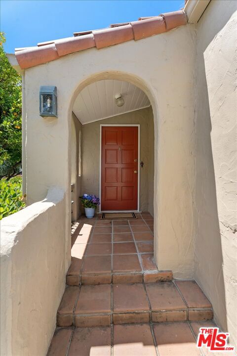 4051 Cartwright Avenue photo 3