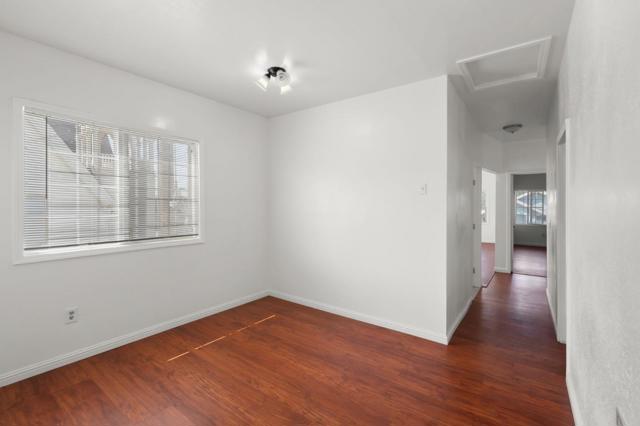 1049 55th Street, Emeryville CA: https://media.crmls.org/mediaz/054c34a0-8edf-40fa-922f-07d93a569fd7.jpg