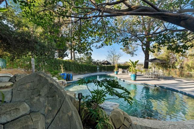 1115 S Mollison Ave, El Cajon CA: https://media.crmls.org/mediaz/054c6683-4b07-479f-a3a1-3cfeb50cb572.jpg