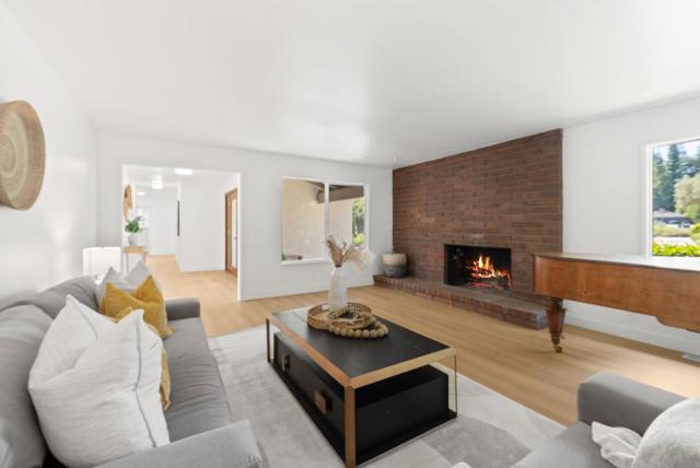 19675 Montauk Drive, Saratoga CA: https://media.crmls.org/mediaz/054d343b-94c0-421e-b3d7-752b49bb0003.jpg