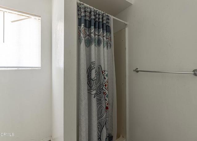 1859 Kentucky Street, Bakersfield CA: https://media.crmls.org/mediaz/054db48b-1f80-426b-a79d-b86dcb959955.jpg