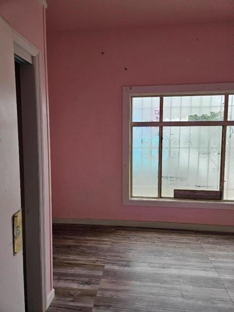 275 Miramar Avenue, San Francisco CA: https://media.crmls.org/mediaz/054e0407-f9d9-453b-83ee-1b06175dbd83.jpg