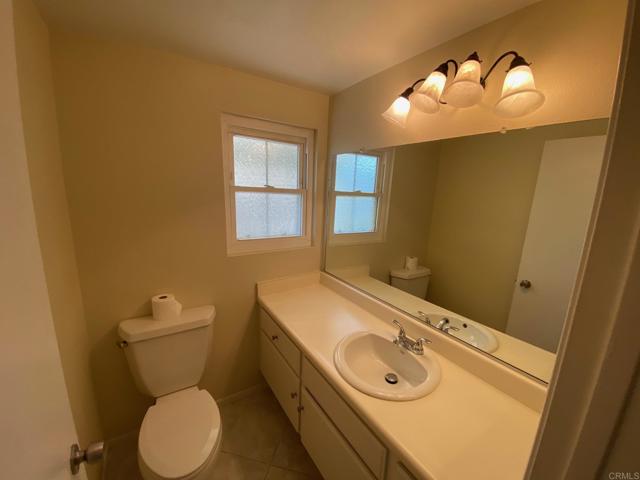 Detail Gallery Image 12 of 16 For 2265 Charise St, Escondido,  CA 92025 - 3 Beds | 2/1 Baths