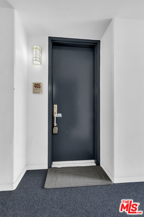 4050 GLENCOE Avenue, Marina del Rey CA: https://media.crmls.org/mediaz/054fb731-2a4b-4c06-b8f0-f0a00c2d9edc.jpg