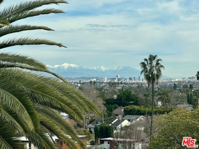 2990 Club Drive, Los Angeles, California 90064, 4 Bedrooms Bedrooms, ,3 BathroomsBathrooms,Single Family Residence,For Sale,Club,24397105