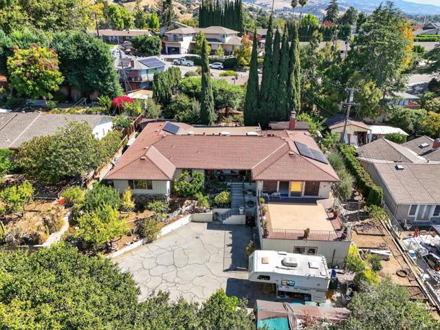 3992 Altadena Lane, San Jose CA: https://media.crmls.org/mediaz/0550dfce-4625-43ee-945e-c5e63db0e778.jpg
