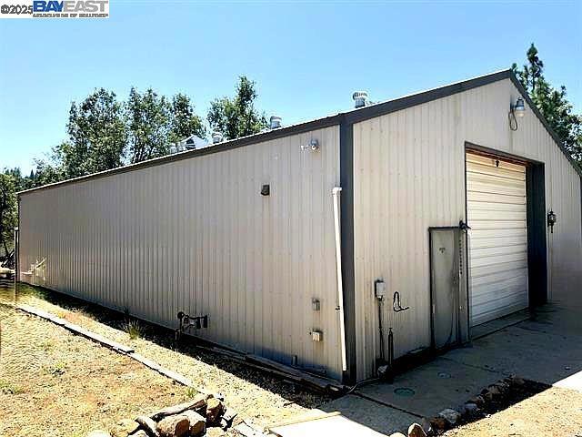 25025 State Highway 88, Pioneer CA: https://media.crmls.org/mediaz/0551f820-6e1f-47da-8d55-dbfc2de04d79.jpg