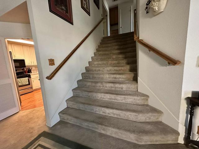 8959 Boreal Way, Elk Grove CA: https://media.crmls.org/mediaz/05538743-dac0-4c6e-9791-50500192ef7d.jpg