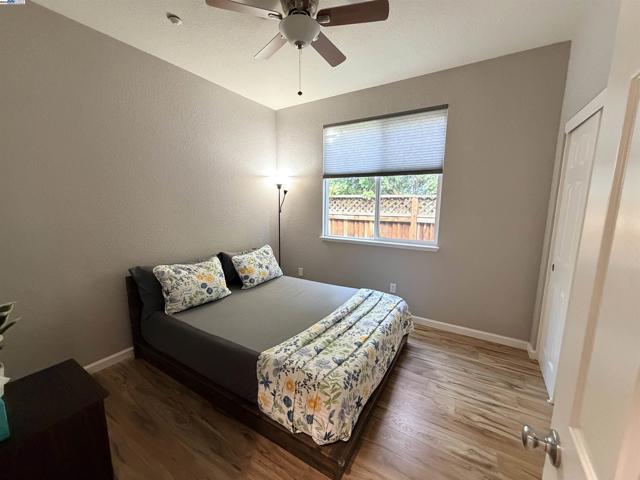 1611 Marina, Brentwood CA: https://media.crmls.org/mediaz/05538b4a-feb5-431c-8523-7ac828c8fcf9.jpg