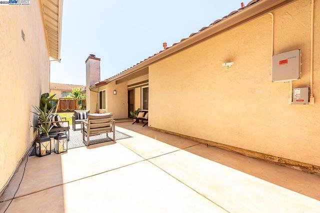 33036 Soquel St, Union City CA: https://media.crmls.org/mediaz/05539d6b-f11a-44dc-bcac-6226da5de676.jpg