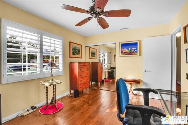 2250 Tamarisk Road, Palm Springs CA: https://media.crmls.org/mediaz/0553cb98-aeb1-4dad-b713-3e4e59f91ead.jpg