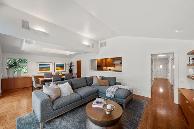 1634 Hollingsworth Drive, Mountain View CA: https://media.crmls.org/mediaz/0553cf0d-ac3d-46b2-a1b6-fd7a00677183.jpg