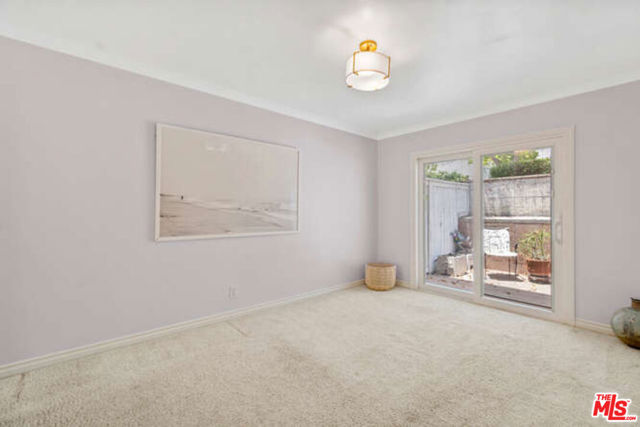 16951 Canyon Lane, Huntington Beach CA: https://media.crmls.org/mediaz/0553d9e1-648d-4434-9291-67d66caa3487.jpg