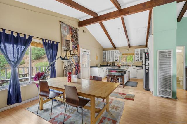 4426 MODEL A FORD LANE, El Cajon CA: https://media.crmls.org/mediaz/0553f644-3b7a-4a4c-98b0-ae54cdfd5d7c.jpg