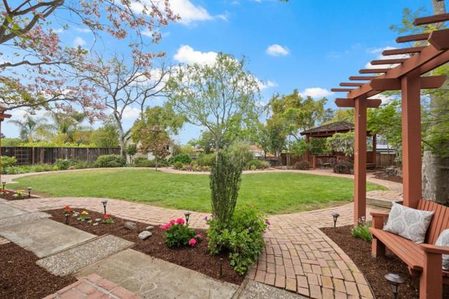 135 Belvue Drive, Los Gatos CA: https://media.crmls.org/mediaz/0554b5e9-49ee-4489-a783-c8554b984be5.jpg