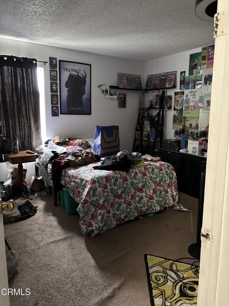 https://media.crmls.org/mediaz/0555df94-2f20-47c8-a877-574f4217d5fe.jpg?preset=X-Large