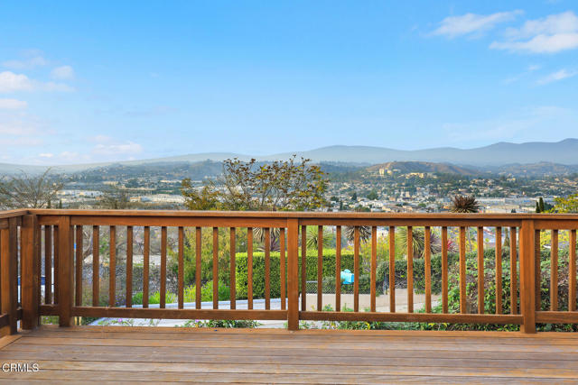 3754 Dwiggins Street, Los Angeles CA: https://media.crmls.org/mediaz/0556ff88-d7e3-4d71-a5b0-b3373fb0acaf.jpg