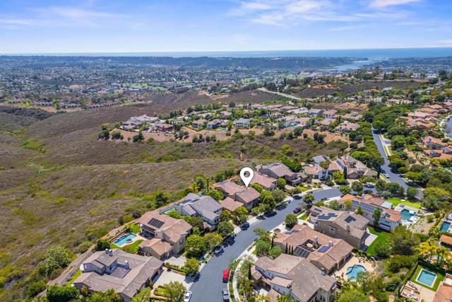 3219 Corte Paloma, Carlsbad CA: https://media.crmls.org/mediaz/05571004-c337-488c-8e26-b0cebbdca3cb.jpg