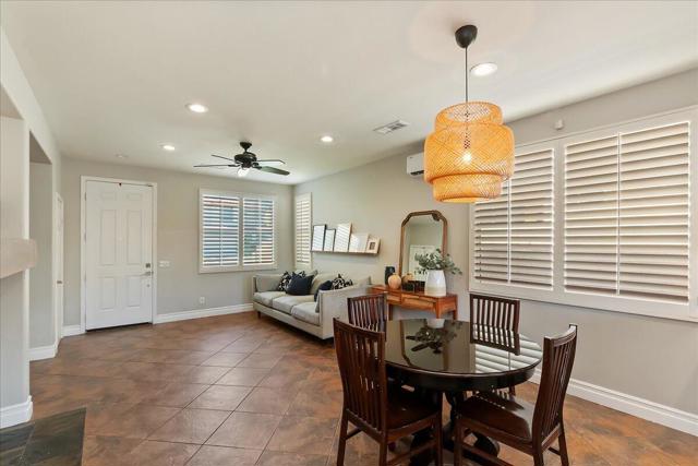 08-Dining & Living Room