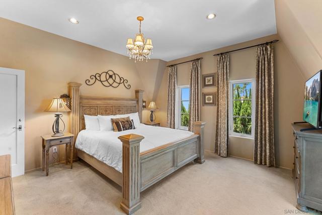 4386 Adams Ave, San Diego CA: https://media.crmls.org/mediaz/05589a1e-9b1f-4e32-87a1-675f8122c1e0.jpg