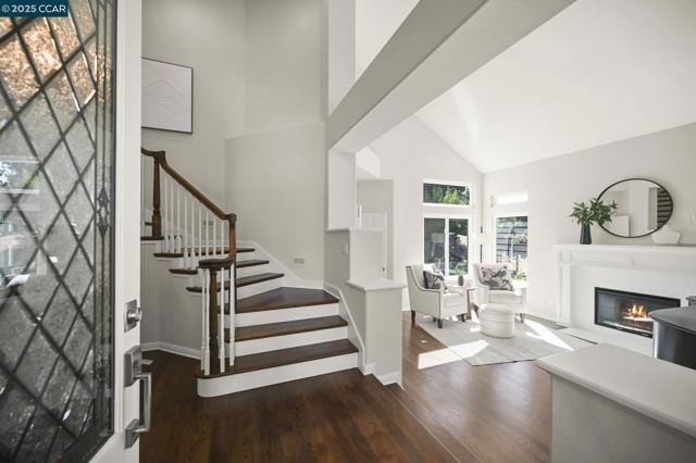 47 Kentfield Ct, Alamo CA: https://media.crmls.org/mediaz/0558a1fe-fa59-46d9-8637-4630a10a34e2.jpg