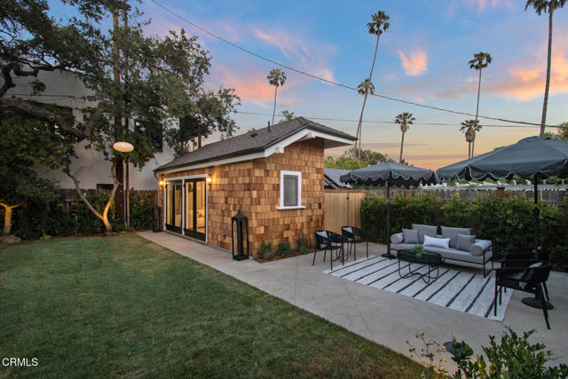 1036 S Madison Avenue, Pasadena CA: https://media.crmls.org/mediaz/0558d72d-32b6-483e-b8d1-0314353c8fce.jpg