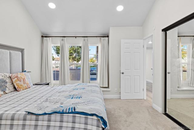 15913 Avenida Villaha, San Diego CA: https://media.crmls.org/mediaz/055950b3-9808-4f1b-bc5e-d0803cb58145.jpg