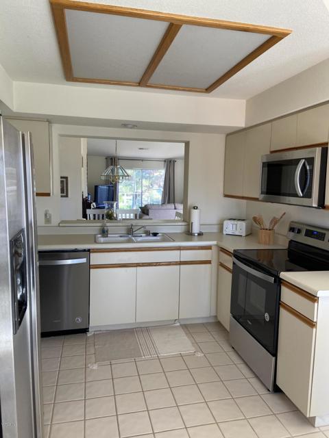 Image 8 for 738   Vista Lago DR