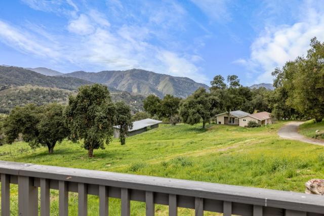 19235 Cachagua Road, Carmel Valley CA: https://media.crmls.org/mediaz/0559965c-d438-43fa-a911-700eefc90584.jpg