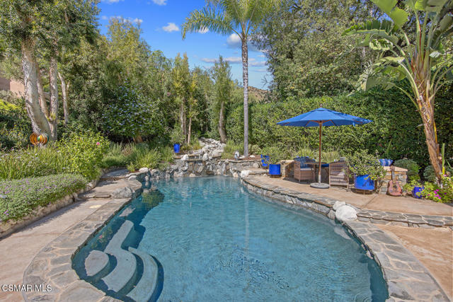 1732 Crooked Trail Place, Westlake Village CA: https://media.crmls.org/mediaz/0559b785-fb94-4aea-9174-4651b18d4b99.jpg