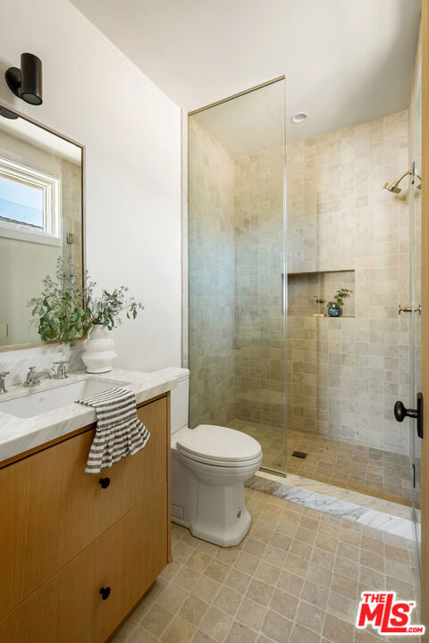 Image 20 of 31 For 1027 Galloway Street