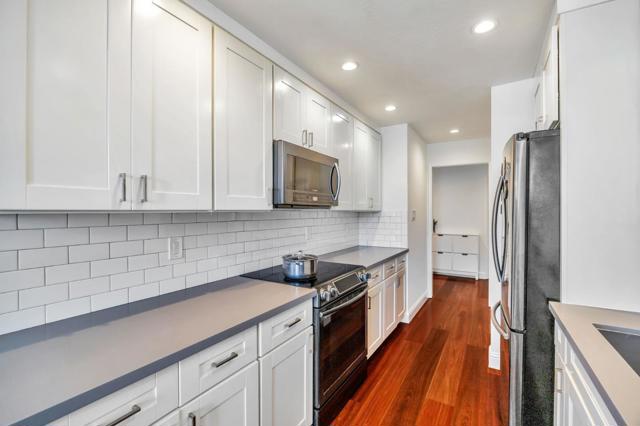 1111 Compass Lane, Foster City CA: https://media.crmls.org/mediaz/055a73dc-791f-4b5e-ae7a-b9e1a86ff734.jpg