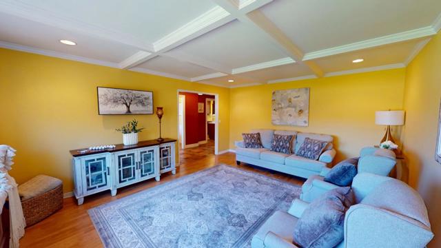 1127 Montecito Circle, Salinas CA: https://media.crmls.org/mediaz/055aadad-666a-43cf-be9c-60bb16382a96.jpg