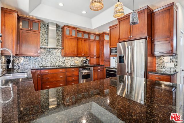 1751 Barry Avenue, Los Angeles CA: https://media.crmls.org/mediaz/055bb4b2-be66-4704-8035-6ea058d8eed0.jpg