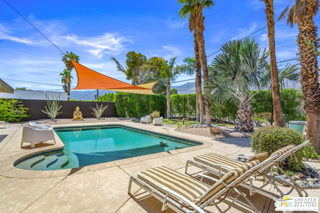 2207 North Viminal Road, Palm Springs