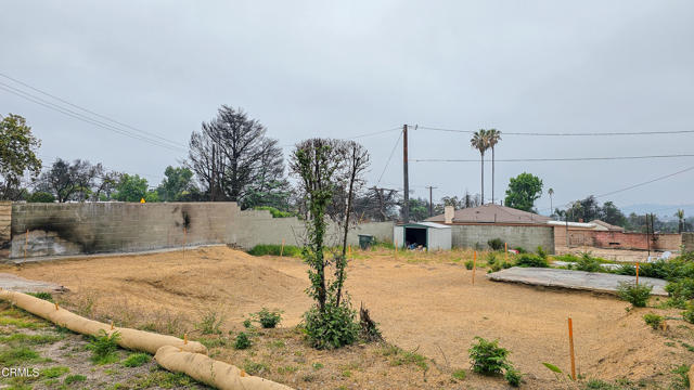 356 W Palm Street, Altadena CA: https://media.crmls.org/mediaz/055bc34f-fd22-4192-87b2-f2aa8a858277.jpg