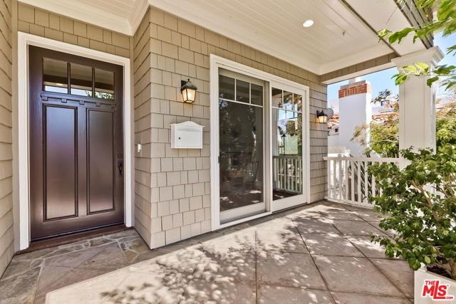 1026 ILIFF Street photo 2