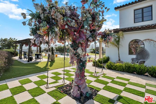 1650 Luse Tank Road, Topanga CA: https://media.crmls.org/mediaz/055bf545-8b8a-430c-a5dc-00fdda2bef25.jpg