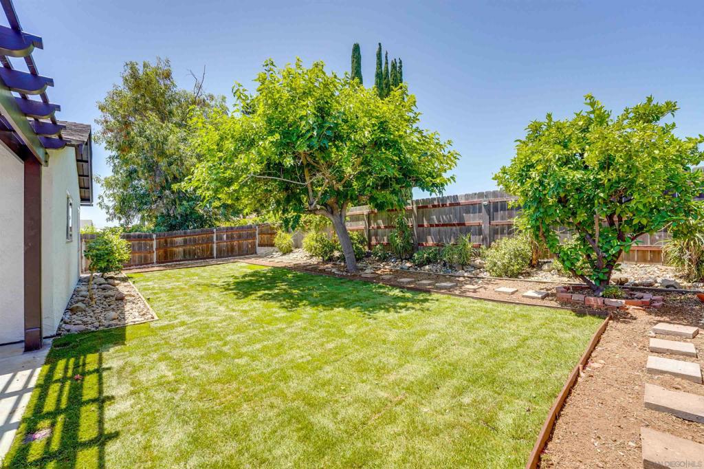 8896 Belfast Cir
