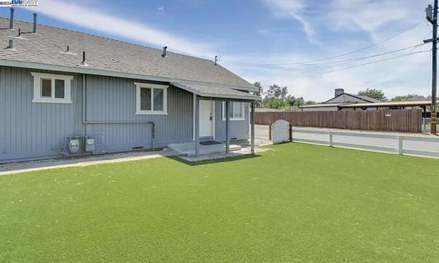 Image 1 of 7 For 1820 Hile Ave