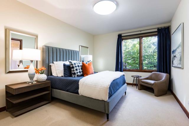 140 Farm Road, Woodside CA: https://media.crmls.org/mediaz/055e0204-4f18-40ef-9a2c-04a66db1c2c3.jpg