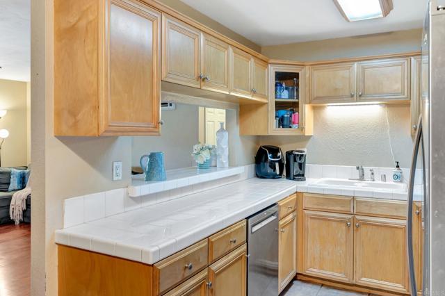 Detail Gallery Image 12 of 42 For 548 Telegraph Canyon Rd #D,  Chula Vista,  CA 91910 - 3 Beds | 2 Baths