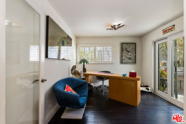 219 2nd Street, Hermosa Beach CA: https://media.crmls.org/mediaz/055f284d-3f6e-4b6f-bd00-5d8fc86c19f9.jpg