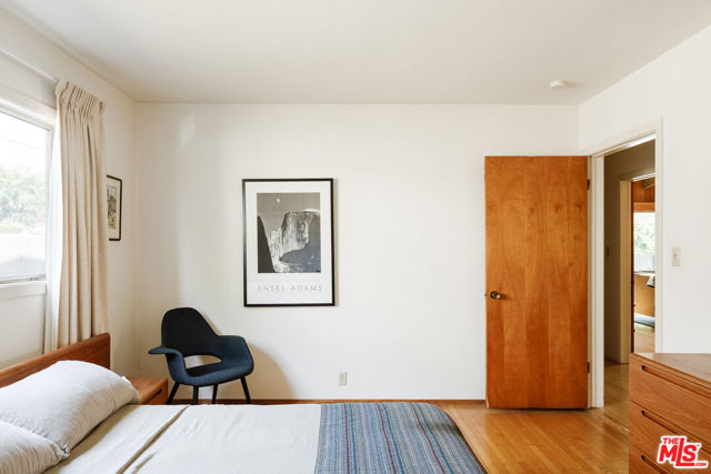 4110 Pine Avenue, Long Beach CA: https://media.crmls.org/mediaz/0560106c-1eff-4229-977c-3f9dd8194f56.jpg