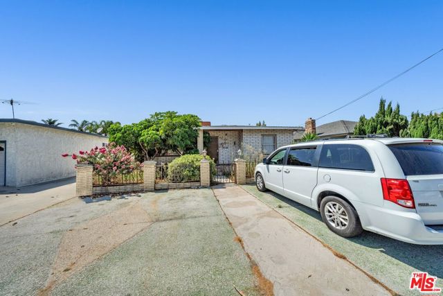 11145 Greenlawn Avenue photo 3