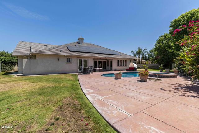 3007 Springbank Court, Bakersfield CA: https://media.crmls.org/mediaz/056040eb-19be-4de9-b392-e63c2c49efea.jpg