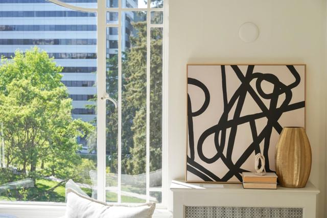 244 Lakeside Drive, Oakland CA: https://media.crmls.org/mediaz/0560e257-5452-4a9f-b9b7-91fdfc985b0f.jpg