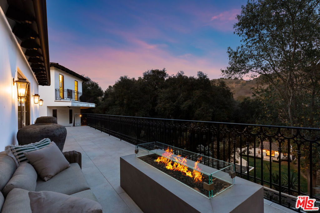 3160 Coldwater Canyon AvenueStudio City img 53