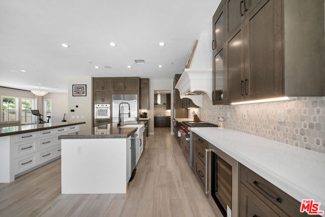 20517 W Deer Grass Court, Porter Ranch CA: https://media.crmls.org/mediaz/0561b95c-37d1-413c-98bc-455025da7be1.jpg
