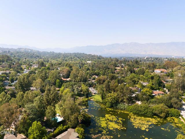 1256 Club House Drive, Pasadena CA: https://media.crmls.org/mediaz/05631fb4-83bf-4945-8234-2785ee709bf9.jpg